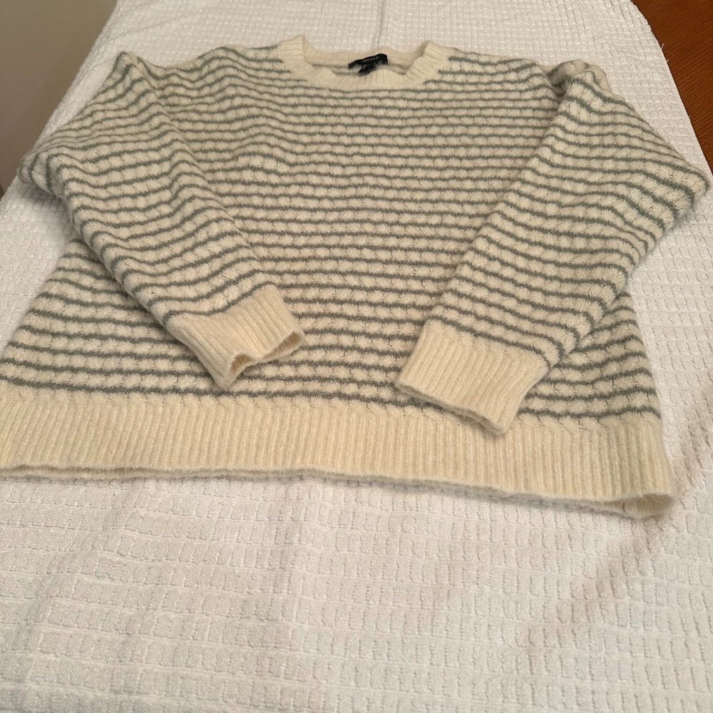 Forever 21 Sweater Womens Medium Striped Knit Pullover Cream Gray Casual Cozy